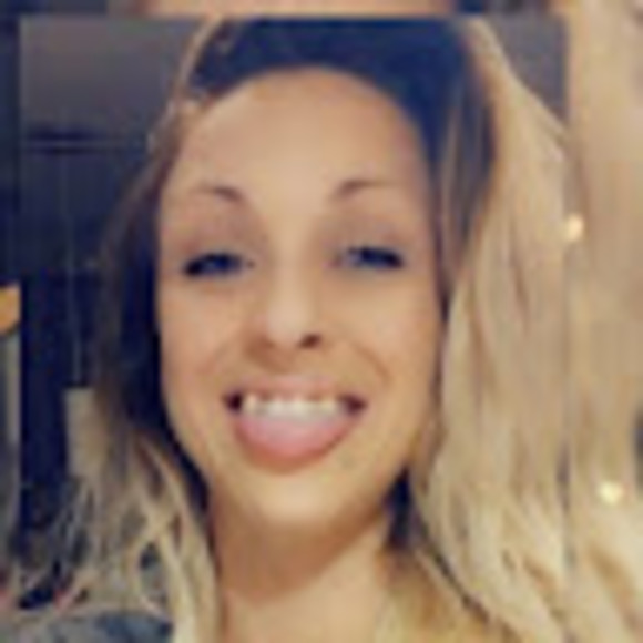 Meet your Posher, Debbie - Picture 1 of 1